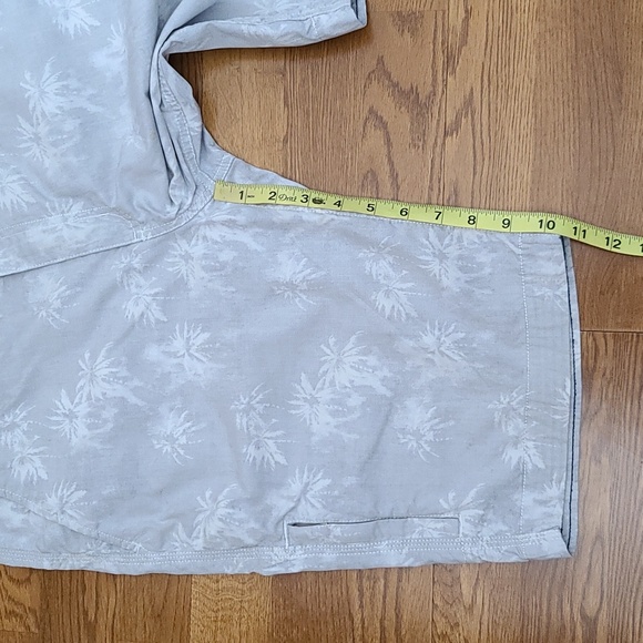 Guess Men's Light Grey Summer Shorts(Sz 32) - Picture 14 of 15